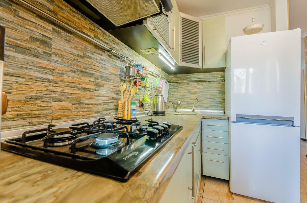 Kozzy Apartment In Kiev City Center Lu7 ภายนอก รูปภาพ