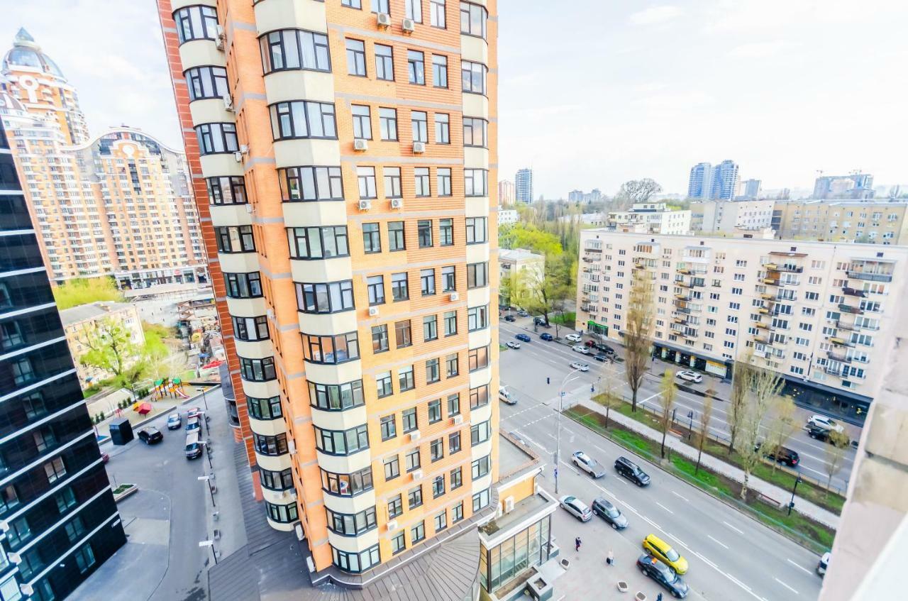 Kozzy Apartment In Kiev City Center Lu7 ภายนอก รูปภาพ