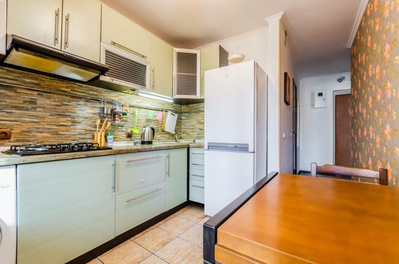 Kozzy Apartment In Kiev City Center Lu7 ภายนอก รูปภาพ